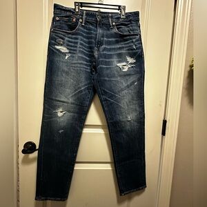 Men’s dark distressed jeans. American Eagle NWT. Athletic fit. NWT. Size 31/30.